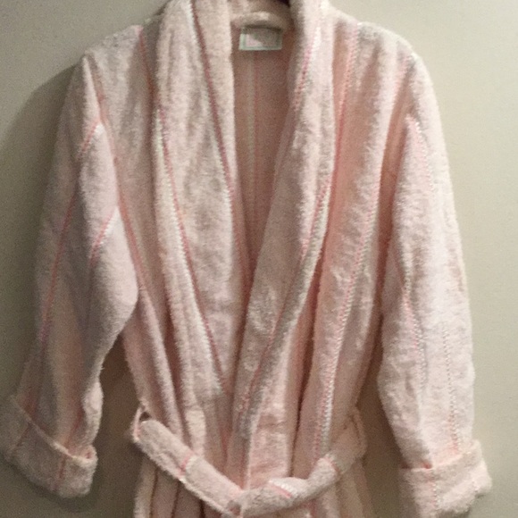 tj lawford robes